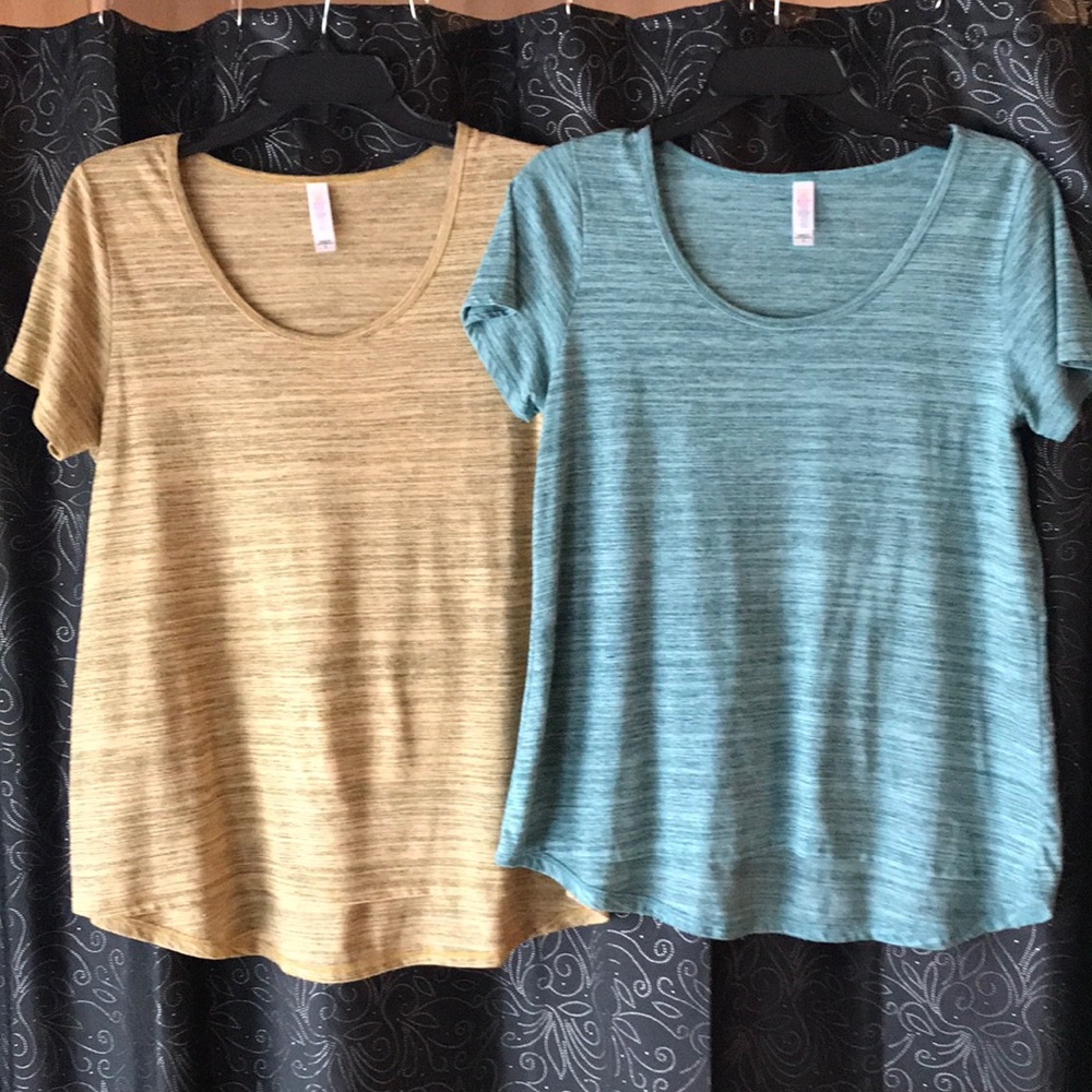 Euc Lularoe classic tees -set of 2